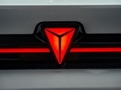 Chińczycy zmieniają strategię dzięki sukcesom Toyoty. Zainwestują więcej w hybrydy