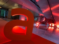 Już ósme ABB na Allegro. Na szybko sprzedali akcje za blisko 1,7 mld zł