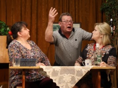 Owacje, śmiech i wielkanocna tradycja. Kolejna udana premiera w Milikowie