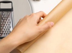 Używasz papieru do pieczenia? Sprawdź oznaczenie. Pomyłka może mieć fatalne konsekwencje