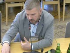 „To nie ma szansy funkcjonować”. Były ekspert komisji układającej pytania na prawo jazdy ujawnia kulisy