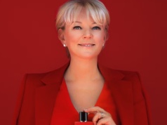 Jo Malone przerywa milczenie po pozwie Estée Lauder. „Sprzedałam firmę, nie siebie”