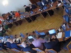 Dyskusja była, ale zakazu na razie nie ma. Ma być uchwała intencyjna w sprawie zakazu używania w gminie Wieluń wyrobów pirotechnicznych