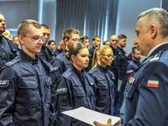 Lubska policja ma 50 nowych policjantów. Trafią również do Zielonej Góry (ZDJĘCIA)