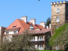 Zapomniana rezydencja i bajkowy park. Co zobaczyć w pałacu w Janowicach?