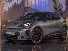 Nowa Cupra Raval poniżej 100 tys. zł. Ponad 300 km zasięgu i wersja VZ