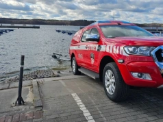 Tajemniczy obiekt na jeziorze w Charzykowach. Straż ruszyła do akcji