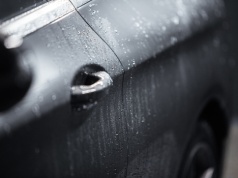 W jakie kosmetyki zainwestować, aby samodzielnie zadbać o wygląd auta?