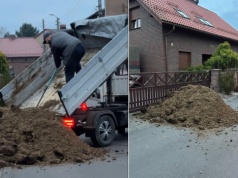 Koński obornik pod domem radnego w Piekarach Śląskich. Desperacki krok mieszkańca, przyjechała policja