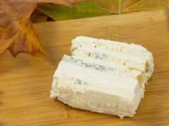 To nie żółty ser jest najgorszy dla serca. Kardiolog wskazuje inny produkt