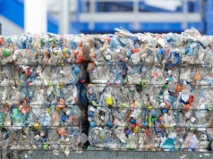 Prof. UJ: to, co zrobiliśmy z ropą, możemy zrobić z plastikiem