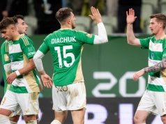 Najlepszy w ekstraklasie atak Lechii Gdańsk zmierzy się w Płocku z najszczelniejszą defensywą ligi