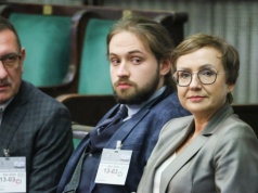 Zamieszanie wokół sędziów TK. Korwin-Piotrowska nie wyklucza pozwu