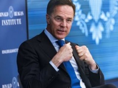 Rutte o "tatusiu" Trumpie. "Problem językowy"