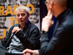 Dzień Radia w Muzeum Kinematografii. Seans filmu „Samotni” i spotkanie z Jackiem Grudniem