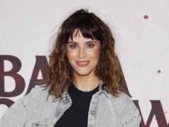 Postawiła na krótką grzywkę. Trend micro bangs króluje w Hollywood