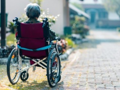 Demencja. Zrozumienie blaszek mózgowych za pomocą mikromapy    