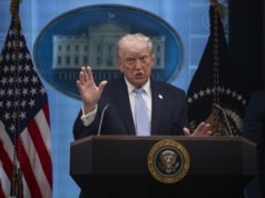 Iran każe płacić za pokonanie Ormuz. Trump: "Natychmiast przestańcie"