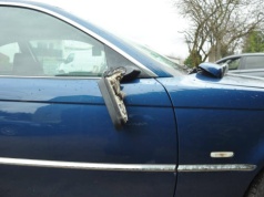 Zaatakował BMW. Policja szybko odkryła, że nie ma prawa pobytu w Polsce