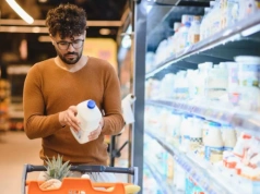 Sklepy spożywcze narażone na blokadę Ormuzu. Oto skutki wojny dla branży