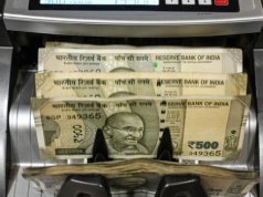 Rupia indyjska liderem w Azji. Interwencja banku centralnego zmieniła układ sił na rynku walutowym