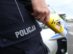 Nietrzeźwy kierowca wiózł troje dzieci. Skrajna nieodpowiedzialność na drodze