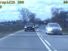 Wyprzedzanie na drodze Wrocław-Świdnica i 2 tysiące złotych mandatu