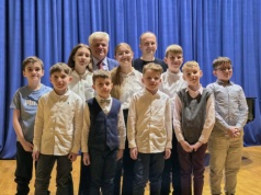 Grali młodzi akordeoniści