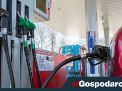 Orlen podnosi ceny paliw. Tak zarabia