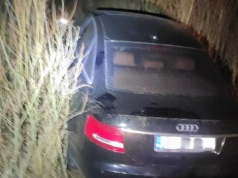 Audi skradzione w nocy szybko odzyskane. Policjanci zatrzymali sprawców na gorącym tropie