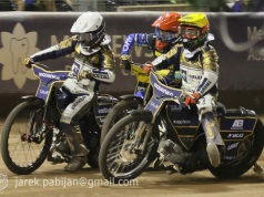 Żużel. Pogromy na początek? „Miedziak” wytypował 1. kolejkę PGE Ekstraligi!