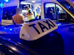 Kierowca Bolta zabrał pasażerów do domu. Obywatel Nigerii stracił konsolę i pieniądze