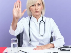 Koniec bezkarności pseudomedycyny? Rząd chce uderzyć w „uzdrowicieli” i fałszywe terapie