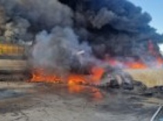 Duży pożar w Rożentalu. Ogień w zakładzie utylizacji opon