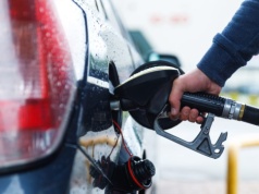 Ile zapłacimy za paliwo w weekend i poniedziałek? Minister energii podał maksymalne ceny