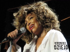 Uciekła z domu z 36 centami. Kilka lat później podbiła świat