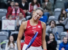 Polscy fani się nie popisali. Kilkukrotnie przeszkodzili Linette