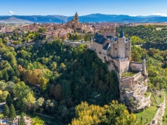 City break w Segowii za 915 PLN 😍 Loty z Warszawy, 3 noclegi + auto 😎