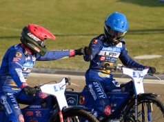 Pogrom i deklasacja na inaugurację żużlowej PGE Ekstraligi