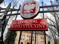 "Nienawiść i agresja" po ślubowaniu sędziów TK. KRN staje w obronie notariusza