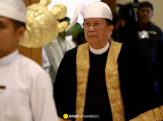 Min Aung Hlaing złożył przysięgę prezydencką. Wybory są określane jako farsa