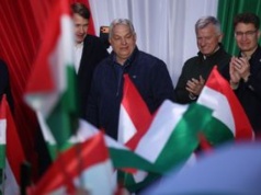 Wiec Viktora Orbana. Młodzi wyborcy: "Przyszliśmy go pożegnać"