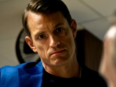 Po 15 latach w Hollywood Joel Kinnaman uważa, że jego szwedzki jest trochę zardzewiały