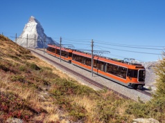 Stadler dostarczy kolejne zębate pociągi dla kolei Gornergrat