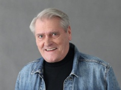 Zyskał tytuł bożyszcza kobiet. Zniknął po zagraniu kultowej roli