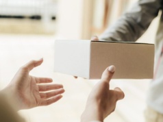 Zamiast smartfona – waga. Kobieta padła ofiarą oszustwa!