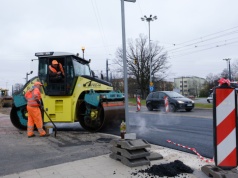 Koniec prac na Pabianickiej i placu Niepodległości. Ułatwienia dla kierowców i powrót MPK