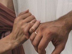 Małżeństwo może wpływać na zdrowie. Zaskakujące wyniki badań naukowców