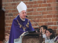 Apel biskupa pelplińskiego w obronie matki, która opowiedziała się za życiem