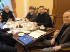 Łódzka komisja ds. pedofilii w Kościele będzie działać dalej. Kard. Krajewski potwierdził decyzję